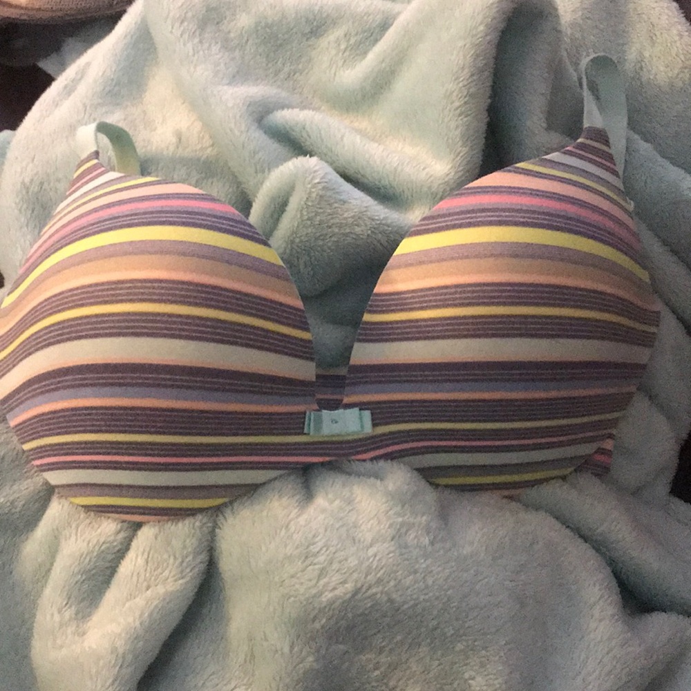 Victoria’s Secret plunge bra